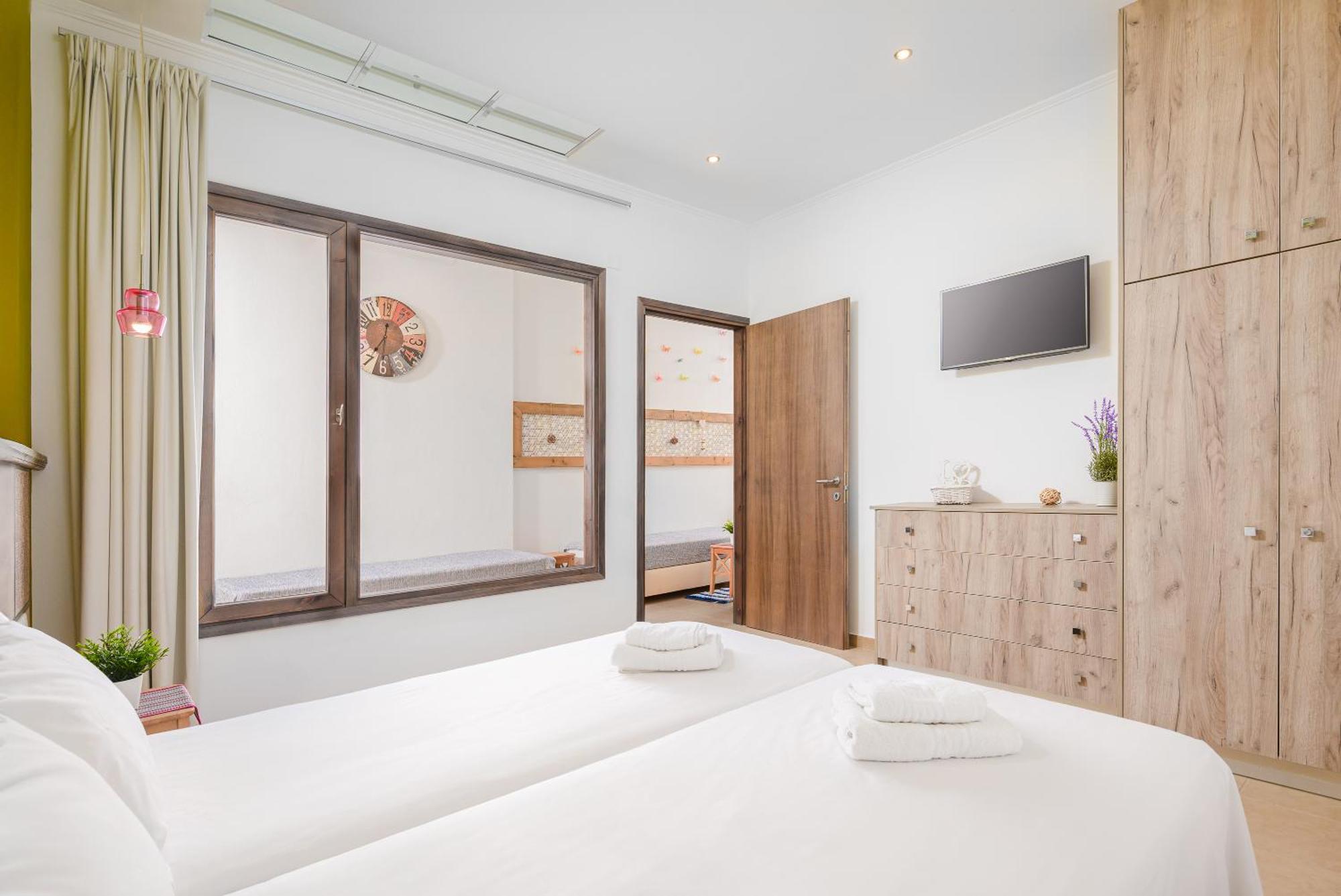 More Crete Village House Koutouloufari - New Outdoor Pool - 6 Guests ヘルソニソス エクステリア 写真